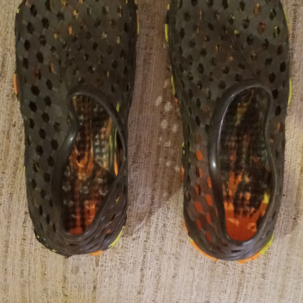Boys swim shoes